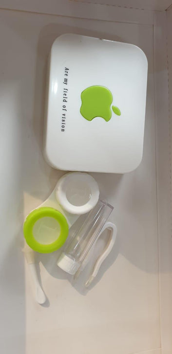 Apple Logo Travel Kit